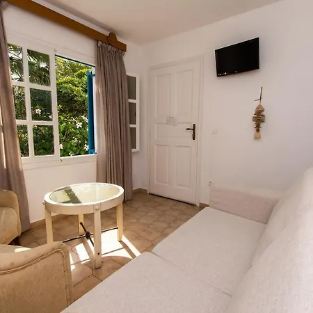 Apart Otel Katerina *